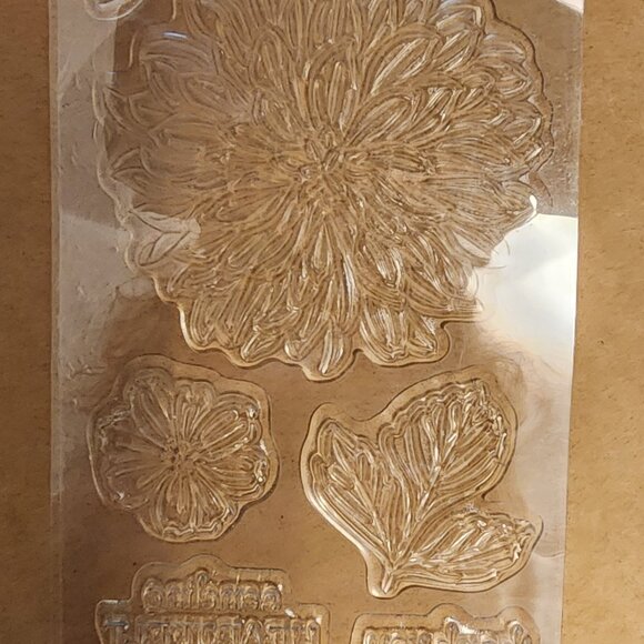 Stampin' Up! 'Delicate Dahlias' 12 pc acrylic stamp set - Picture 3 of 4